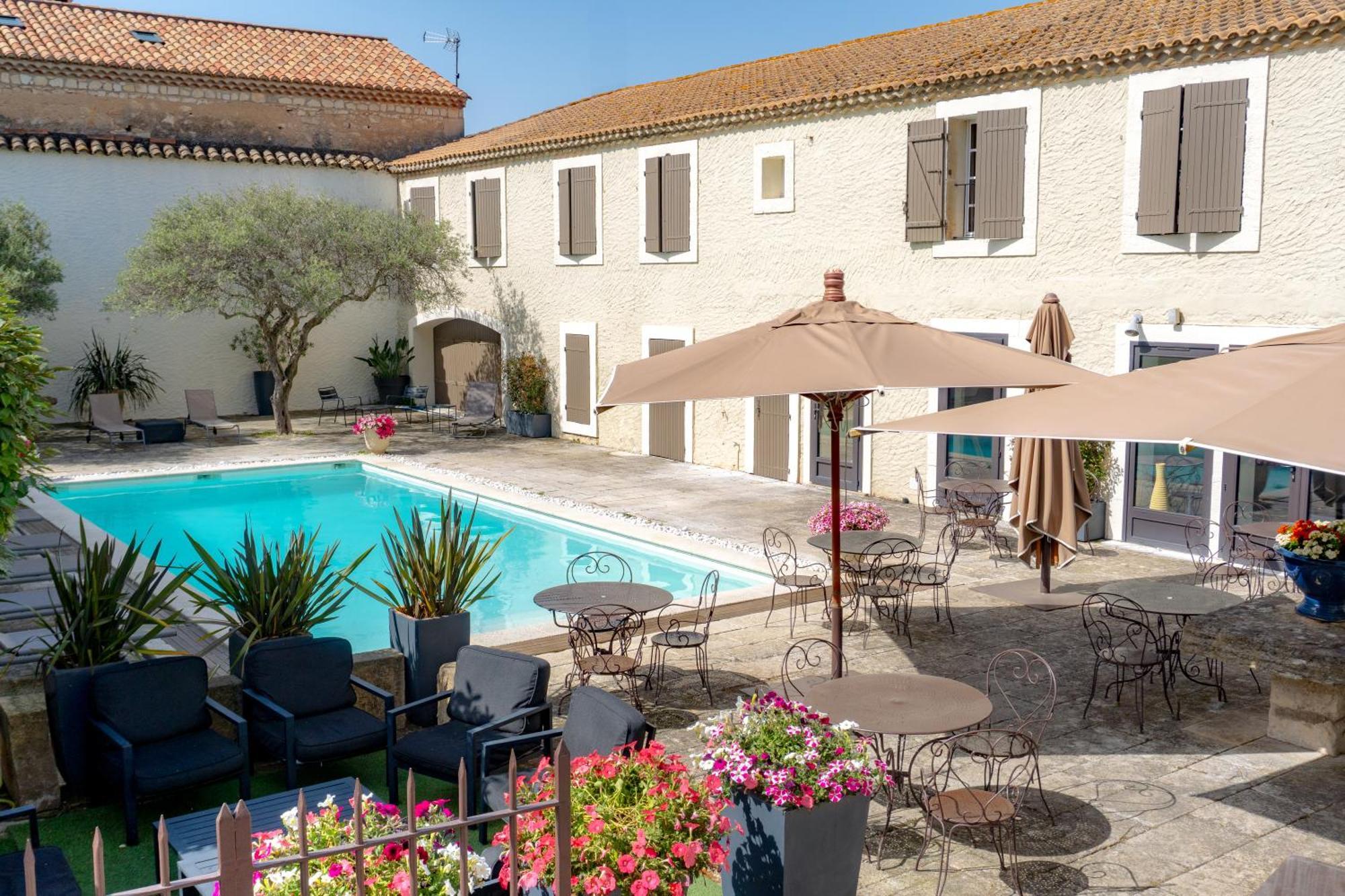 Hotel Les Magnanarelles Maussane les Alpilles Exterior foto